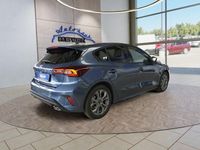 Neu Ford Focus ST-Line X 155 PS (114 kW) 2025 Chrome blau Limousine