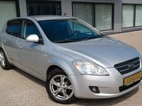 Gebraucht Kia Ceed 109 PS (80 kW) 2007 Silber Kleinwagen