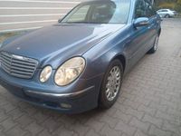 Gebraucht Mercedes E270 Elegance 177 PS (130 kW) 2004 Blau Limousine