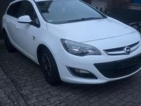 Gebraucht Opel Astra 140 PS (102 kW) 2013 Kombi