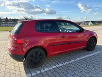 Gebraucht VW Golf V 75 PS (55 kW) 2005 Rot Kleinwagen