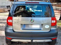 Gebraucht Skoda Yeti 110 PS (80 kW) 2013 Grau SUV