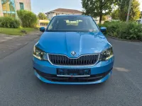 Gebraucht Skoda Fabia Ambition 90 PS (66 kW) 2015 Blau Kleinwagen