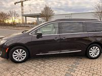 Gebraucht Chrysler Pacifica 291 PS (214 kW) 2017 Violet Van / Kleinbus