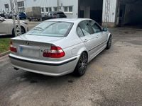 Gebraucht BMW 325 192 PS (141 kW) 2002 Silber Limousine