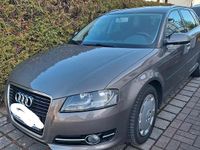 Gebraucht Audi A3 105 PS (77 kW) 2013 Grau Limousine