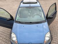 Gebraucht Ford Fiesta 60 PS (44 kW) 2006 Blau Kleinwagen