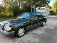 Gebraucht Mercedes E280 142 PS (104 kW) 1995 Grau Kombi