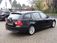 Gebraucht BMW 316 Comfort Edition 116 PS (85 kW) 2012 Black sapphire metallic Kombi