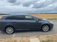 Gebraucht Toyota Avensis Edition 150 PS (110 kW) 2011 Blau Kombi