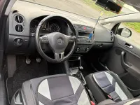 Gebraucht VW Golf VI 105 PS (77 kW) 2011 Gold Kleinwagen