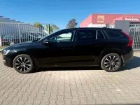 Używany Volvo V60 150 KM (110 kW) 2017 Czarny Kombi