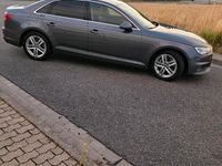 Gebraucht Audi A4 190 PS (139 kW) 2019 Grau Limousine