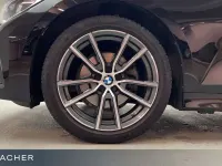 Gebraucht BMW 320 Advantage 190 PS (139 kW) 2022 Schwarz uni Kombi