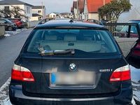 Gebraucht BMW 525 192 PS (141 kW) 2005 Blau Kombi