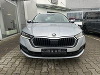 Gebraucht Skoda Octavia Clever 116 PS (85 kW) 2022 Silber Kombi