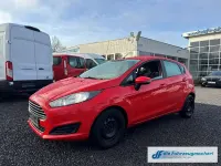 Gebraucht Ford Fiesta Trend 95 PS (69 kW) 2015 Rot Kleinwagen
