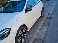 Gebraucht Mercedes A200 136 PS (100 kW) 2016 Weiß Kleinwagen