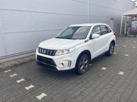 Gebraucht Suzuki Vitara Comfort 111 PS (81 kW) 2019 Weiß SUV