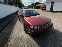 Gebraucht Volvo V40 122 PS (89 kW) 2000 Rot Kombi