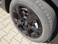 Neu Mazda MX30 Nagisa 170 PS (125 kW) 2025 Multitone ceramic white SUV