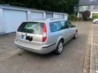 Gebraucht Ford Mondeo Ghia 125 PS (91 kW) 2003 Silber Kombi