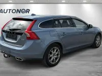 Gebraucht Volvo V60 163 PS (119 kW) 2018 Blau Kombi