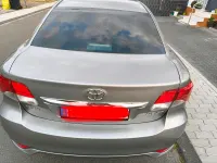 Gebraucht Toyota Avensis 147 PS (108 kW) 2012 Silber Limousine