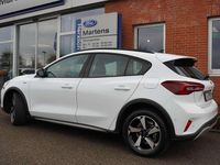 Gebraucht Ford Focus Active 155 PS (114 kW) 2023 Frostweiß Kleinwagen