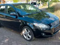 Gebraucht Kia Ceed 142 PS (104 kW) 2009 Schwarz Kleinwagen