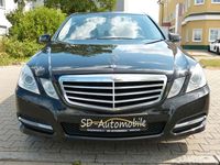 Gebraucht Mercedes E220 Avantgarde 170 PS (125 kW) 2012 Schwarz Limousine