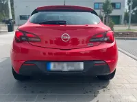 Gebraucht Opel Astra GTC 120 PS (88 kW) 2015 Rot Limousine