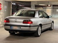 Gebraucht Opel Omega Edition 136 PS (100 kW) 1999 Silber Limousine