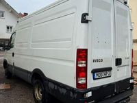 Gebraucht Iveco Daily 170 PS (125 kW) 2013 Weiß Van / Kleinbus