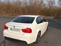 Gebraucht BMW 320 M Sport 184 PS (135 kW) 2011 Weiß Limousine