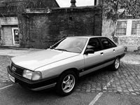 Second-hand Audi 100 90 CP (66 kW) 1990 Auriu Berlinǎ