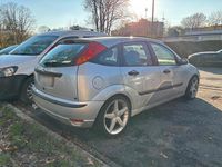 Gebraucht Ford Focus 116 PS (85 kW) 2003 Grau Kleinwagen