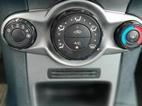 Gebraucht Ford Fiesta Trend 60 PS (44 kW) 2010 Orange Kleinwagen