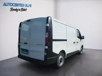 Gebraucht Renault Trafic 95 PS (69 kW) 2016 Weiß Van / Kleinbus
