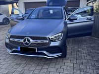 Gebraucht Mercedes GLC300e 211 PS (155 kW) 2021 Grau SUV