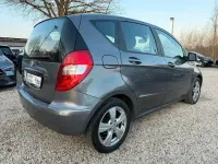 Gebraucht Mercedes A160 95 PS (69 kW) 2010 Mountaingrau Limousine