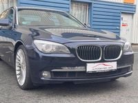 Gebraucht BMW 740L 326 PS (239 kW) 2008 Blau Limousine