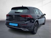 Gebraucht VW Golf VII Style 150 PS (110 kW) 2021 Deep black perleffekt Kleinwagen
