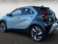 Neu Toyota Aygo X Lounge 116 PS (85 kW) 2026 Grün SUV