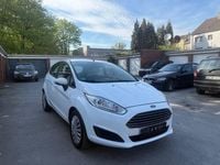 Gebraucht Ford Fiesta Trend 60 PS (44 kW) 2015 Weiß Limousine