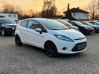 Gebraucht Ford Fiesta 82 PS (60 kW) 2009 Weiß Kleinwagen