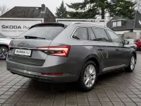 Gebraucht Skoda Superb Style 200 PS (147 kW) 2024 Grau Kombi