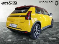 Neu Renault 5 E-Tech Urban 89 kW (122 PS) 2026 Pop yellow!, black pearlschwarz Limousine