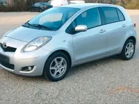 Gebraucht Toyota Yaris 101 PS (74 kW) 2011 Silber Kleinwagen