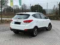 Gebraucht Hyundai Tucson 135 PS (99 kW) 2013 Weiß SUV
